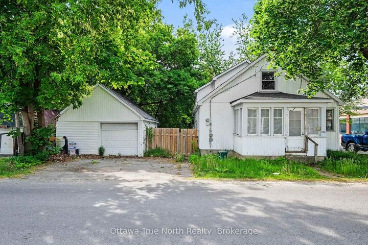 Property Photo: 108 Maley Street ON K0G 1J0