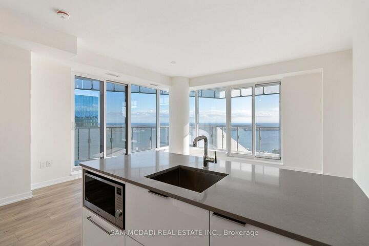 Property Photo: 28 Freeland Street 2809 ON M5E 0E3