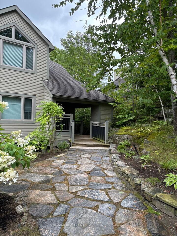 Property Photo: 3421 Grandview Forest Hill Drive 5 ON P1H 2J5