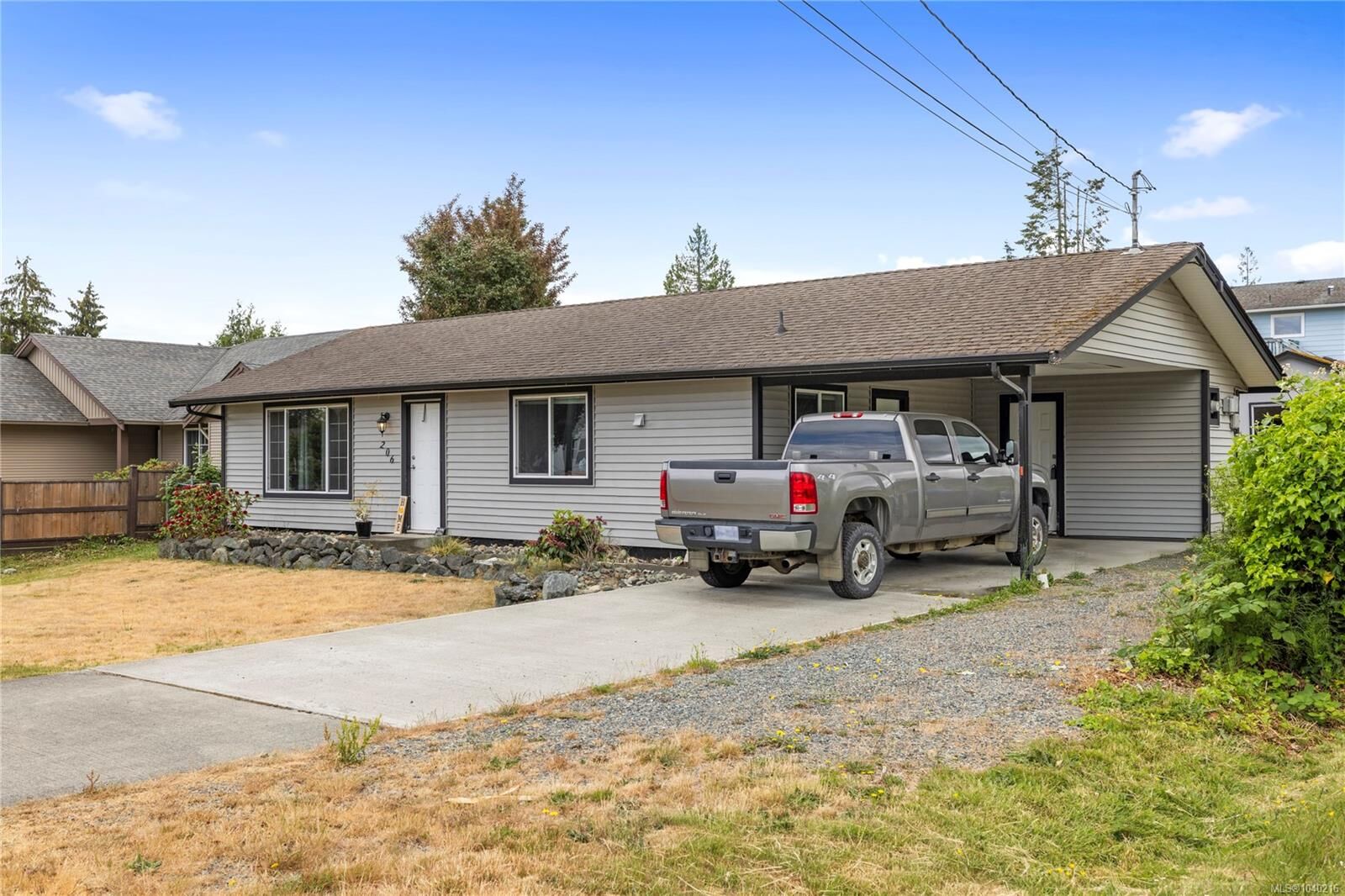 Property Photo:  206 Stanford Ave  BC V9P 1L7 