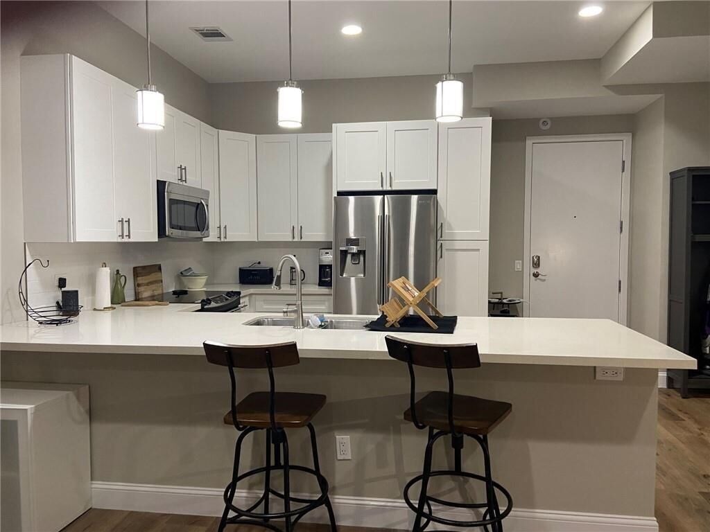 Property Photo:  507 Sabine Street 1006  TX 78701 