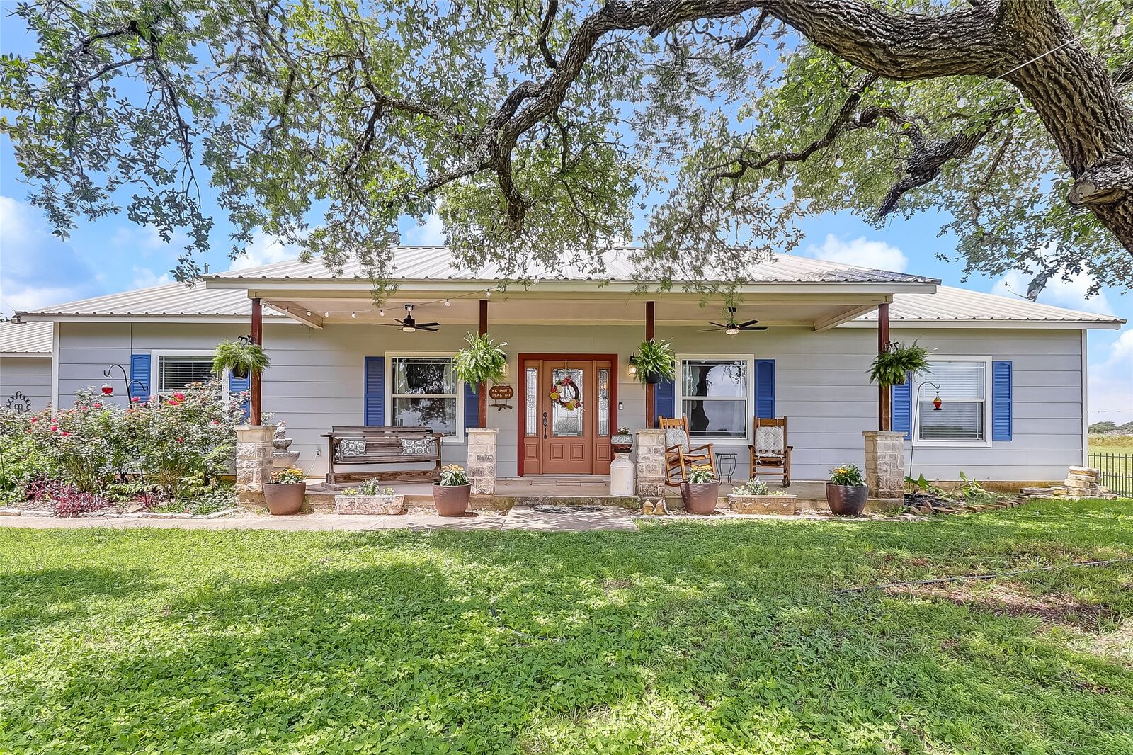 Property Photo: 2271 County Road 112 TX 78611