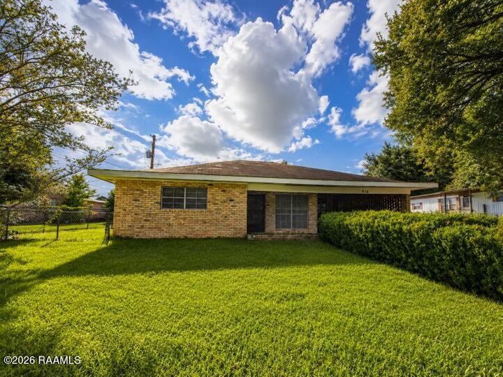 Property Photo:  916 St Martin Street  LA 70582 