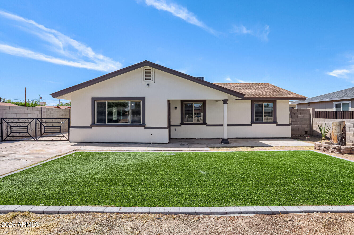 Property Photo:  2507 E Obregon Street  AZ 85288 