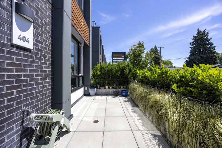 Property Photo: 6085 Irmin Street 404 BC V5J 5C5