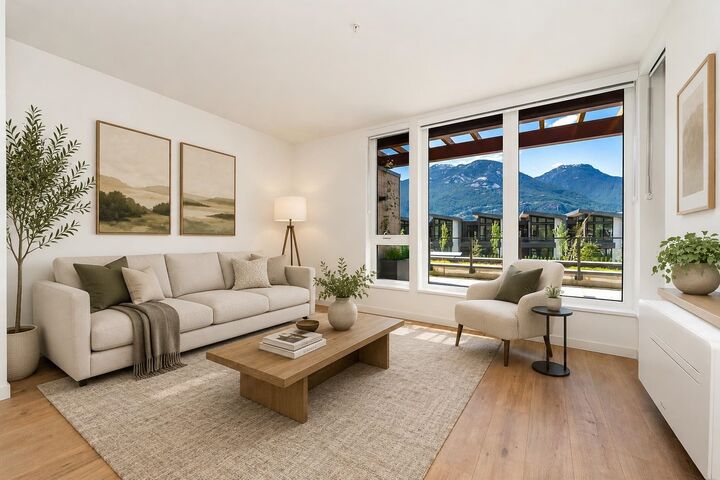 Property Photo:  1504 Scott Crescent 211  BC V8B 1G7 