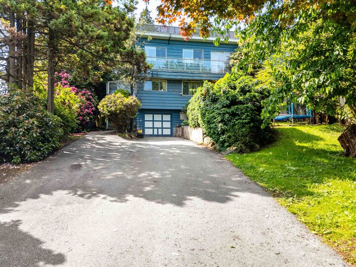 Property Photo: 4660 Bond Street BC V5H 1G9
