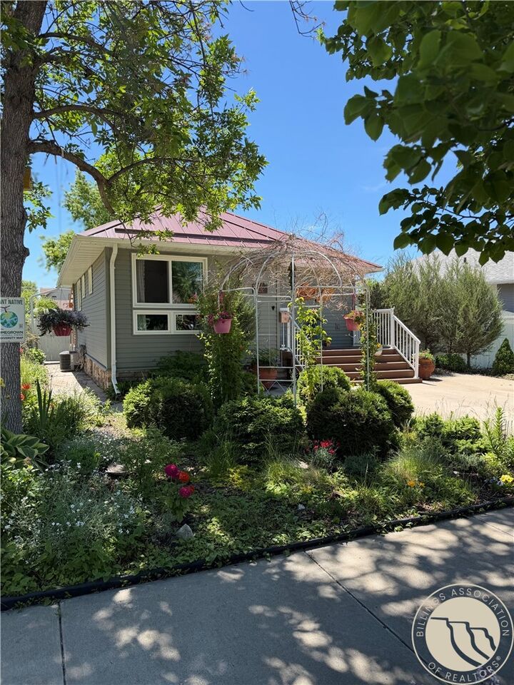 Property Photo: 2116 8th Avenue N MT 59401