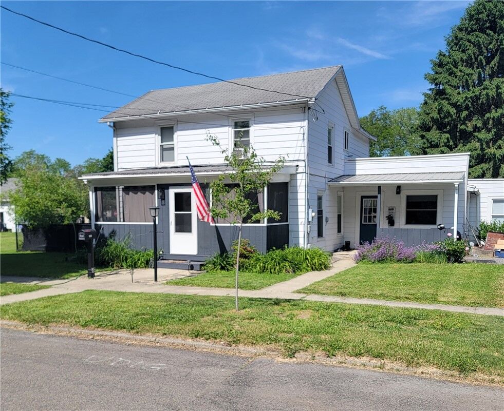 Property Photo: 1004 N Perry Street NY 14891
