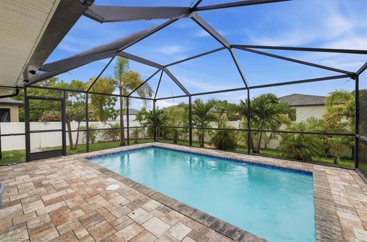 Property Photo: 4122 NE 20th Ct FL 33909