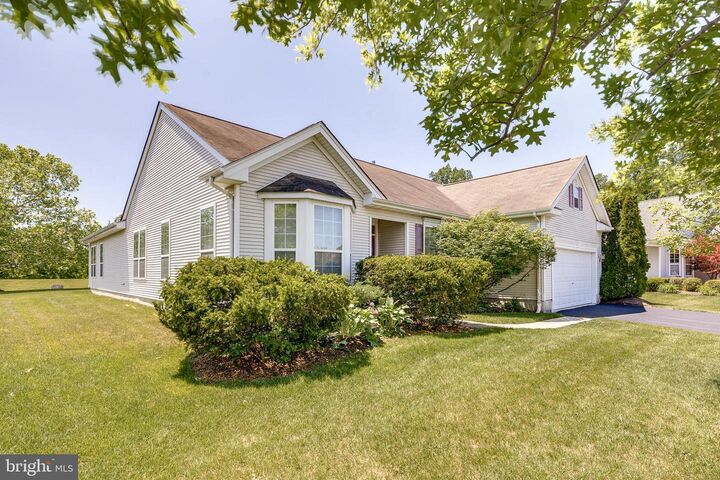 Property Photo:  14 Fitzgerald Lane  NJ 08022 
