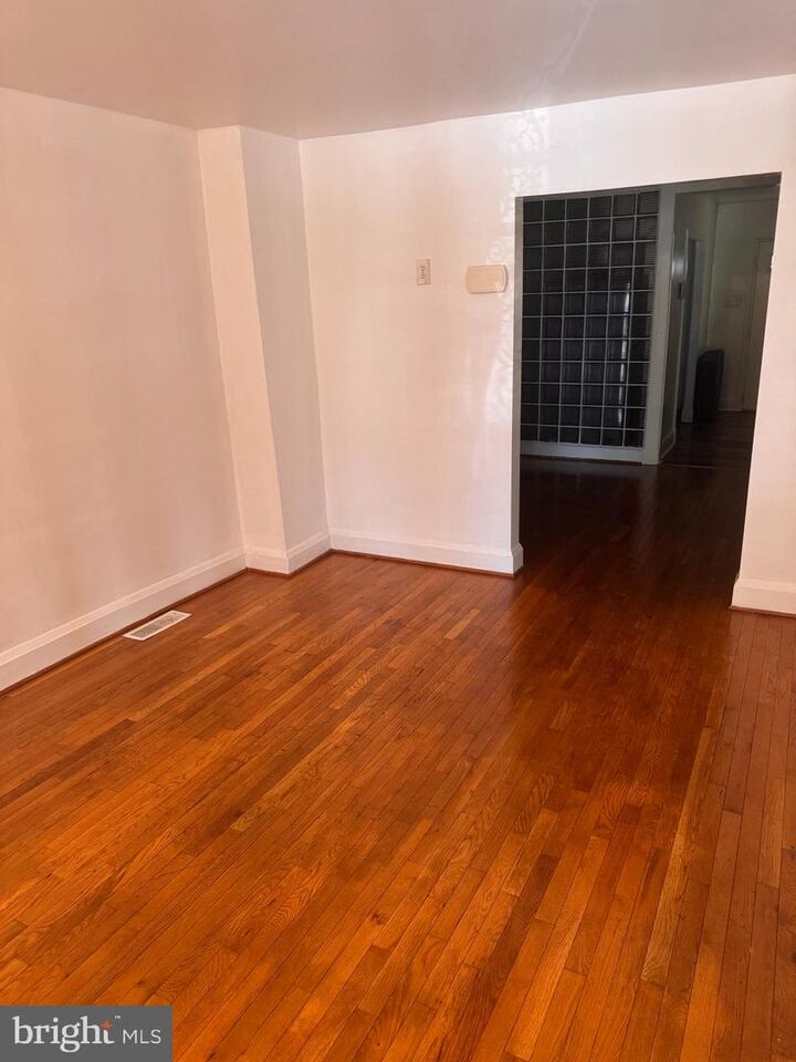 Property Photo:  3051 Seamon Avenue  MD 21225 