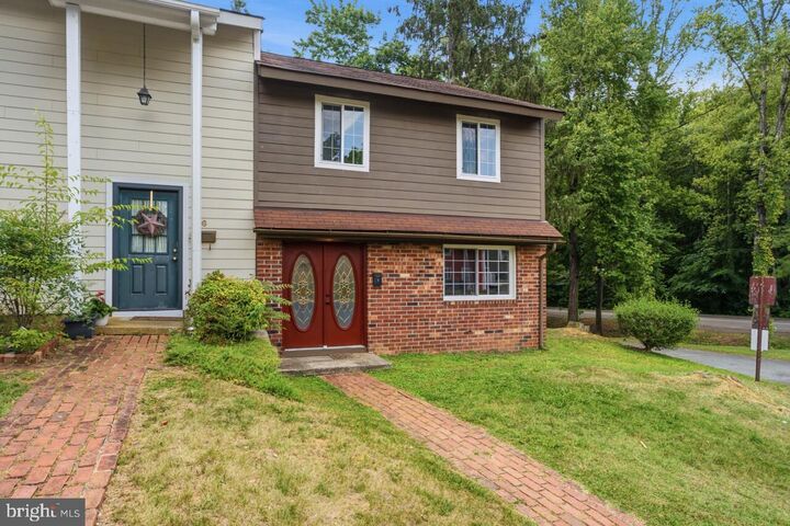 Property Photo: 5 Woodlake Drive VA 22901
