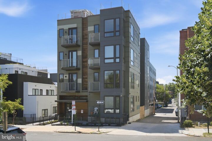 Property Photo:  1112 Montello Avenue NE 401  DC 20002 
