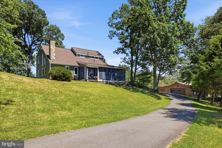 Property Photo:  5221 Mountain View Drive  VA 20137 
