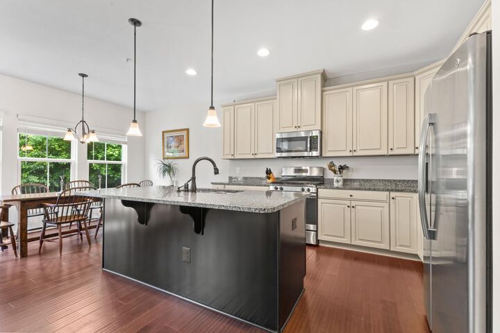 Property Photo:  2629 Crossvine Drive  VA 22026 