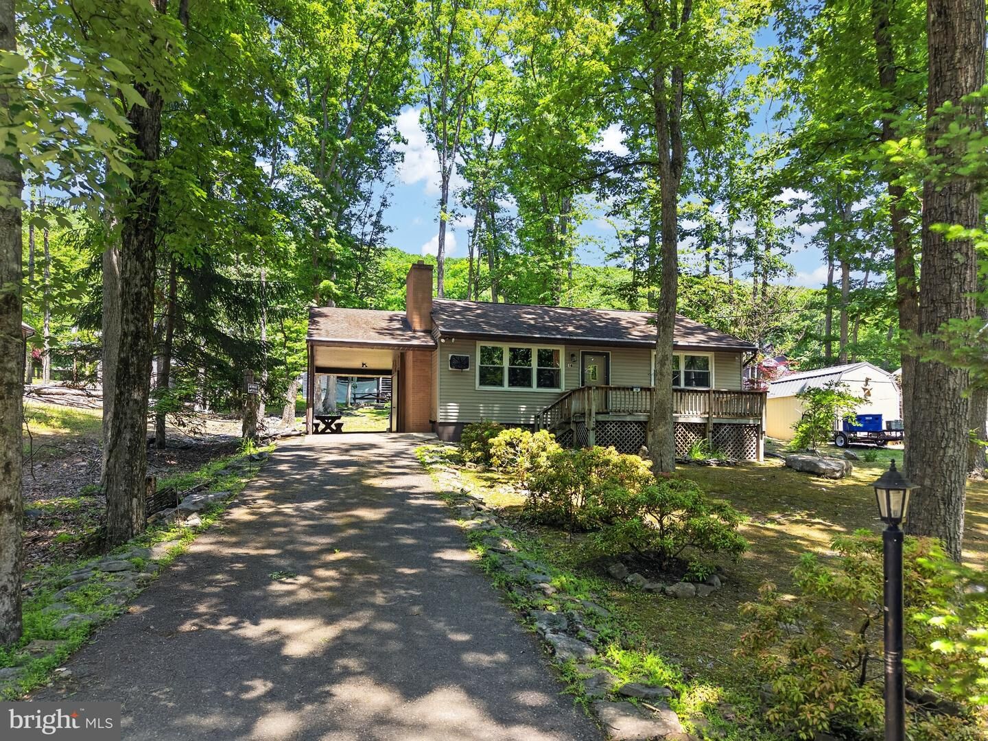 Property Photo:  18 White Oak Road  PA 18240 