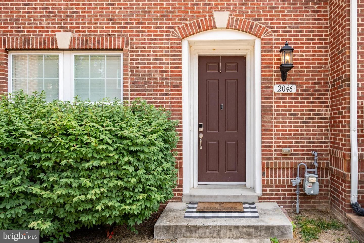 Property Photo: 2046 Blunt Lane VA 22303