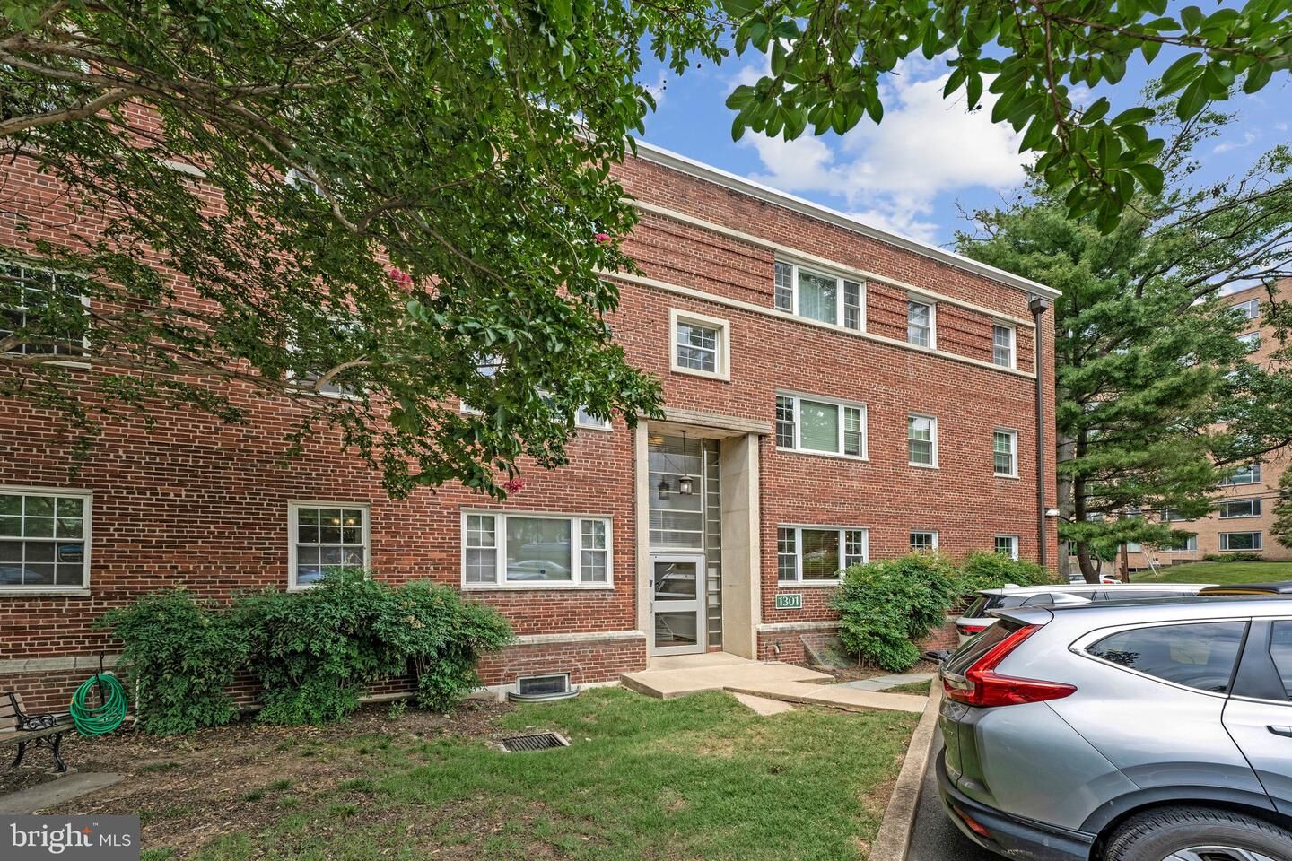 Property Photo:  1301 N Ode Street 115  VA 22209 