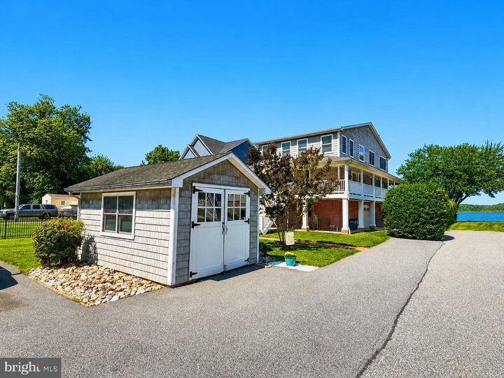 Property Photo: 6801 Gunder Avenue MD 21220
