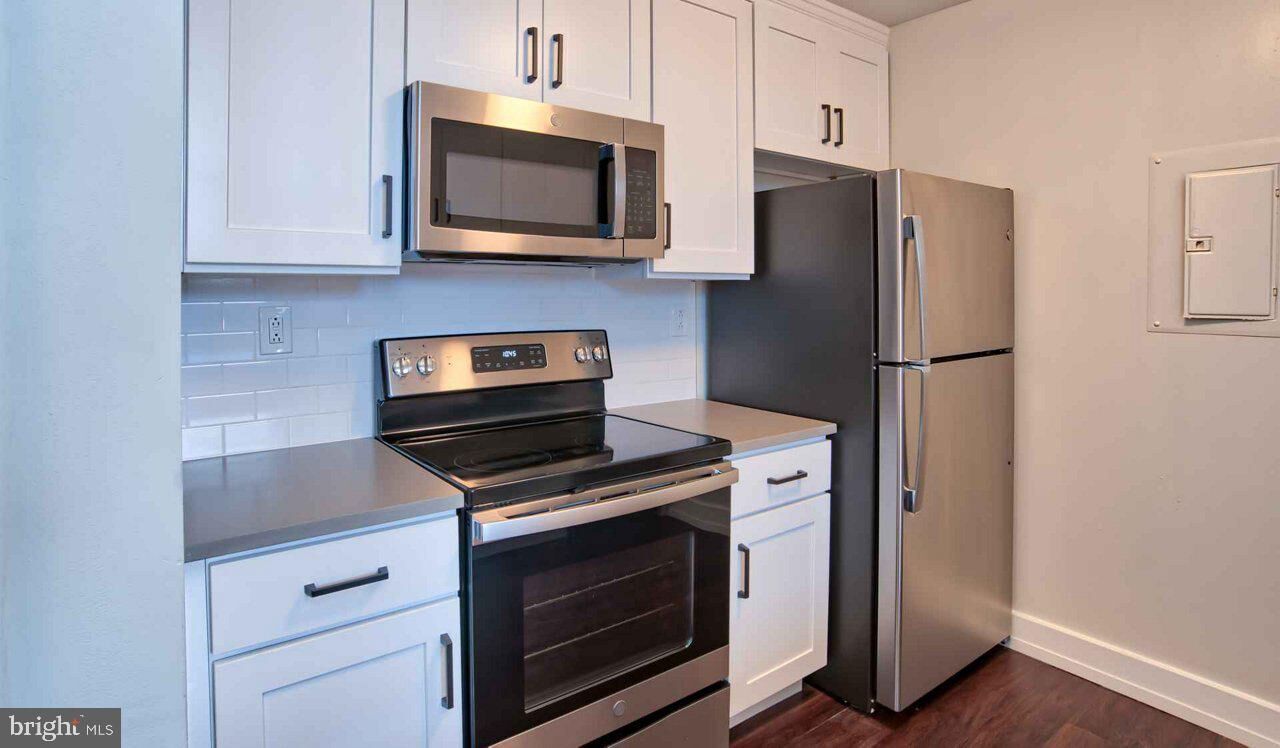 Property Photo: 3131 Walnut Street 338 PA 19104