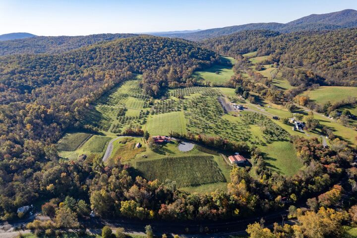 Property Photo:  3238 Railstop Rd  VA 22643 