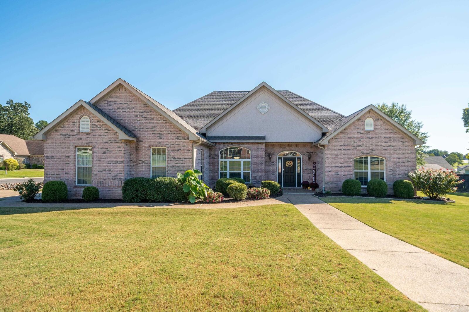 Property Photo: 207 Quail Ridge Drive AR 71901