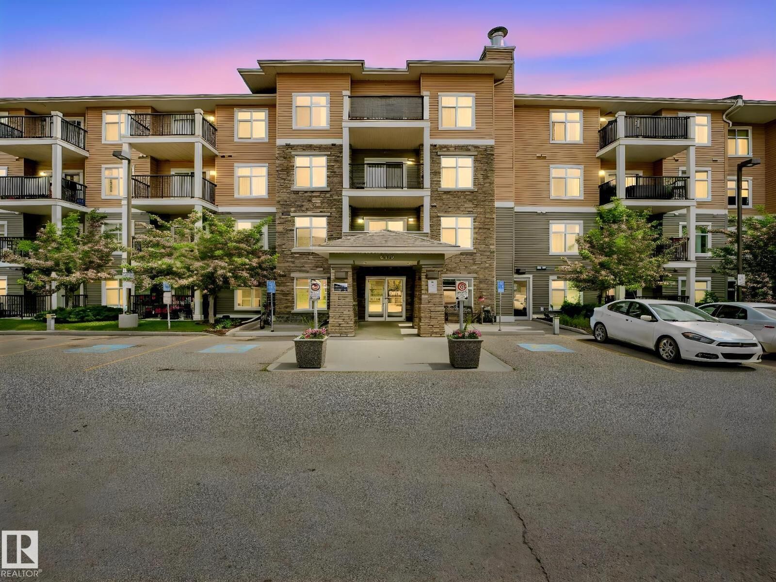 Property Photo: #117 6070 Schonsee Wy NW AB T5Z 0G8
