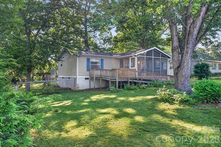 Property Photo: 403 Doliver Drive NC 28742