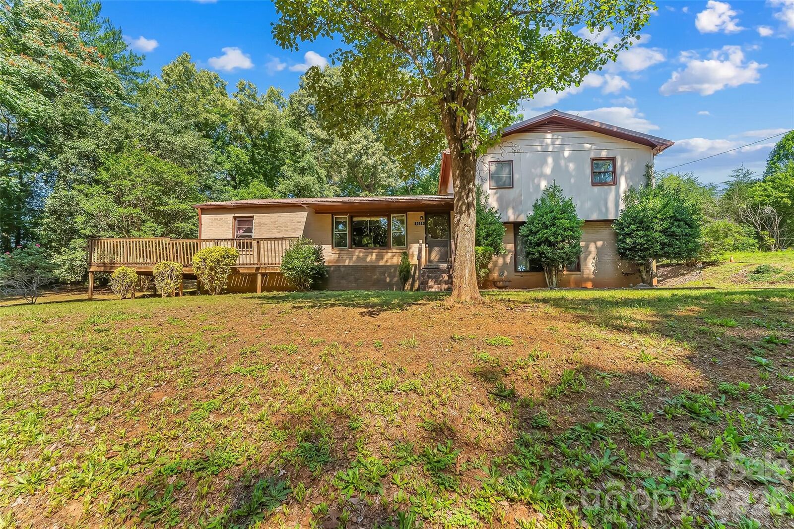 Property Photo: 5350 Jay Road NC 28655