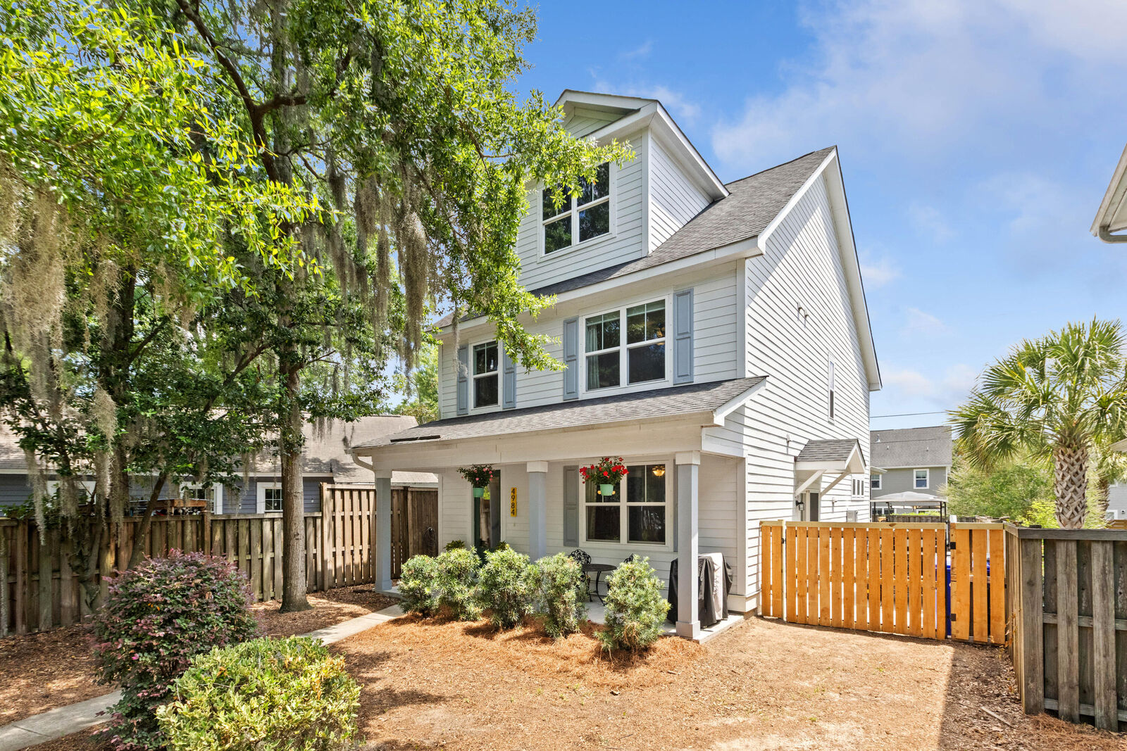 Property Photo:  4984 Jenkins Avenue  SC 29405 