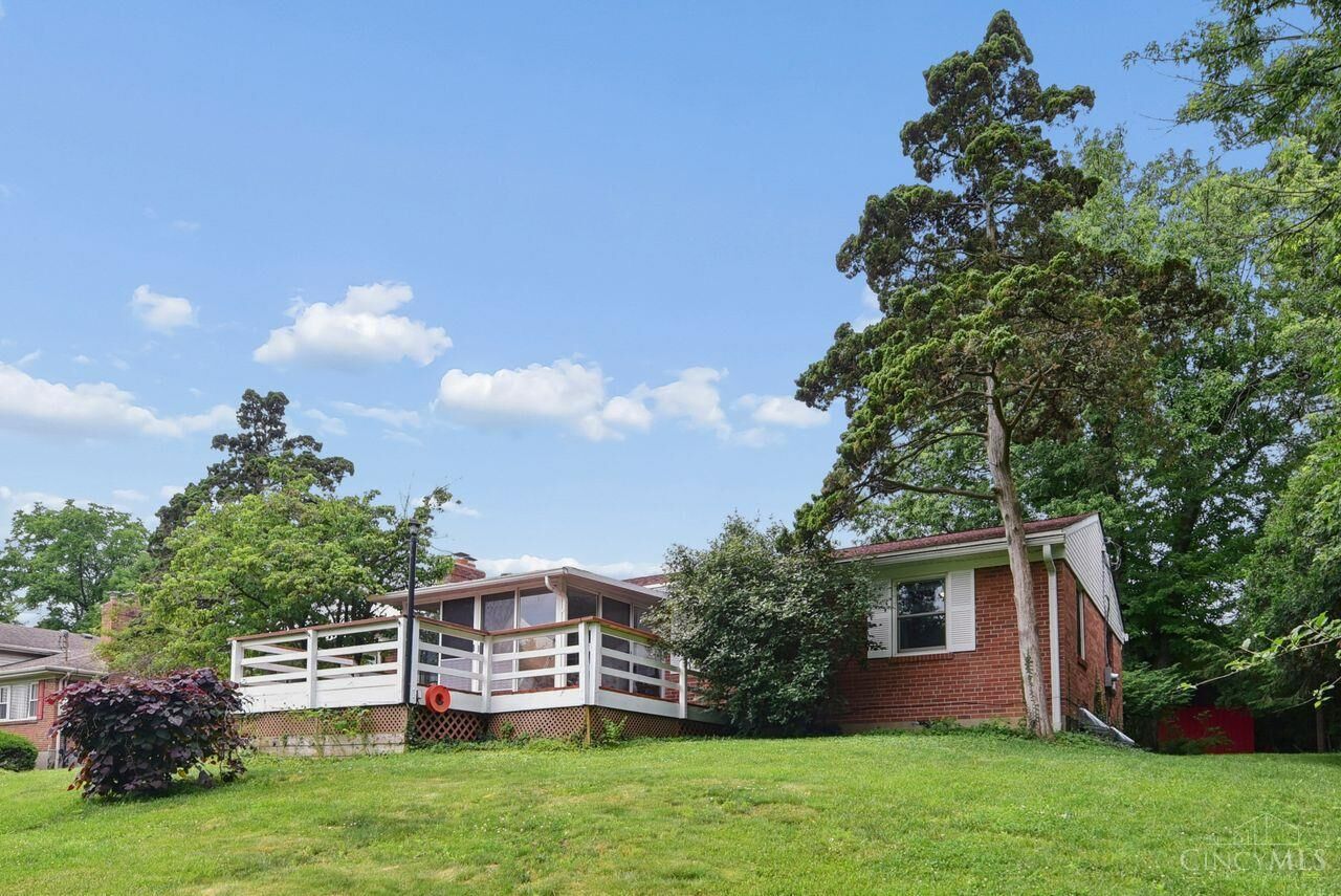 Property Photo: 10421 Twinkle Lane OH 45242
