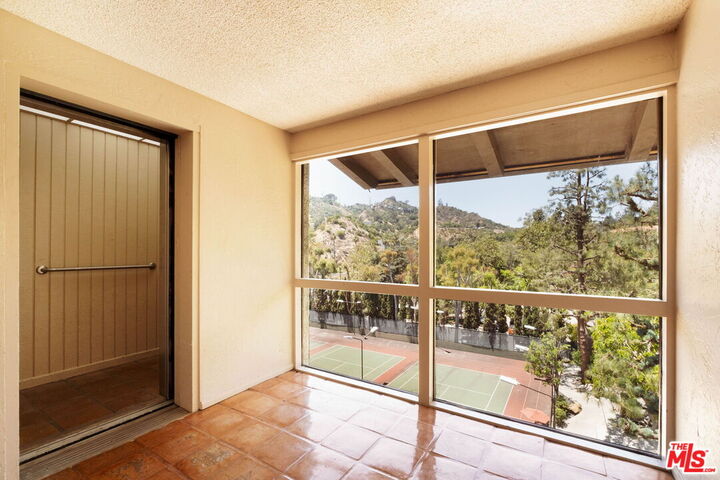 Property Photo:  2700 Cahuenga Blvd  CA 90068 