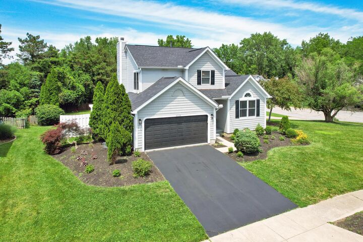 Property Photo:  3320 Lindstrom Drive  OH 43228 