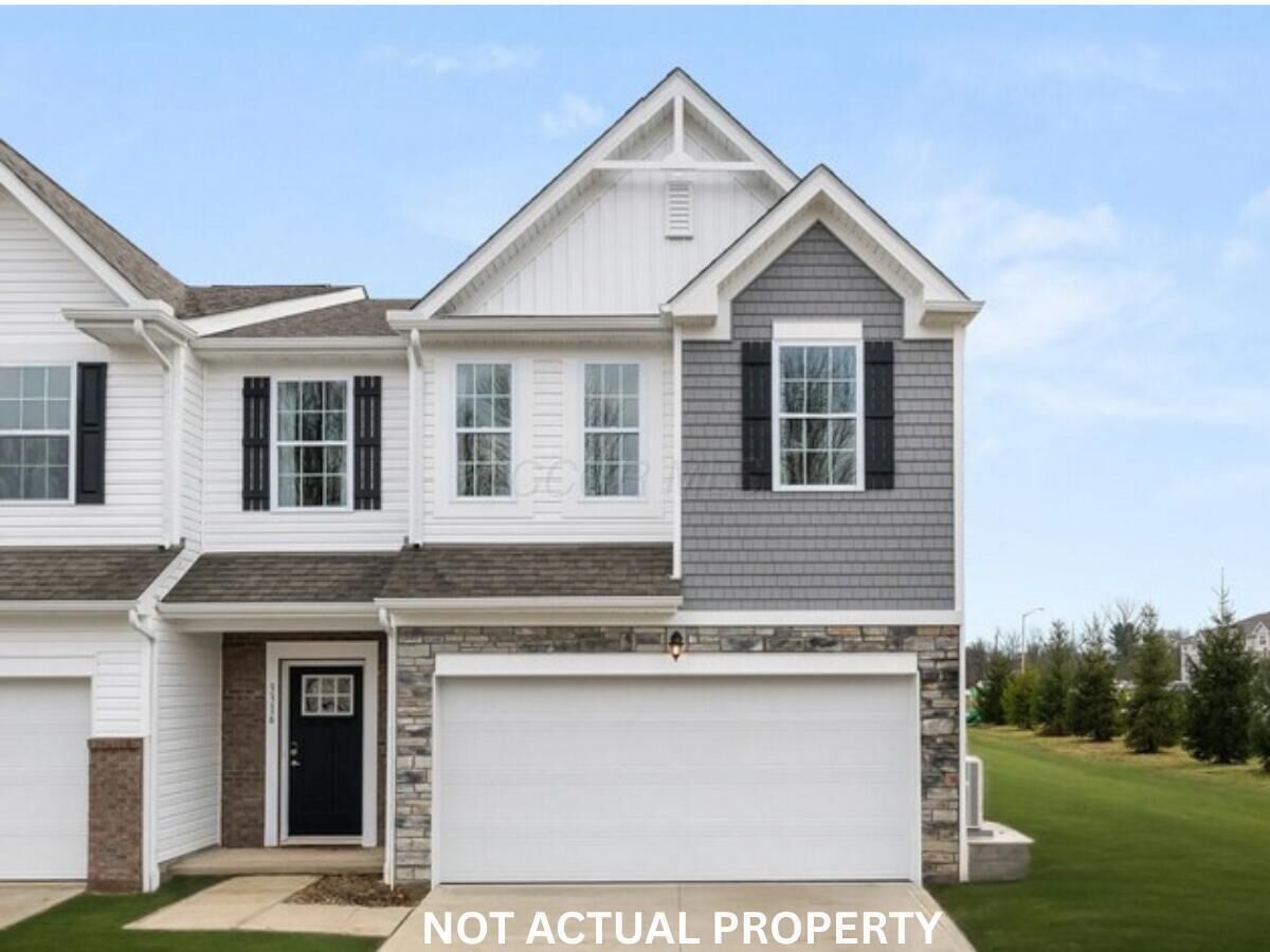 Property Photo: 3275 Sunmark Avenue OH 43232