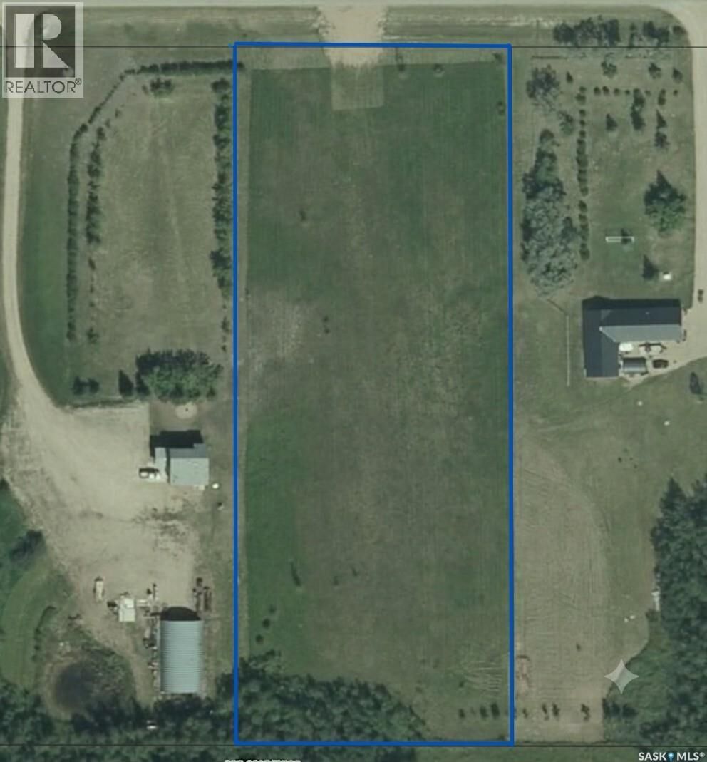 Property Photo:  213 Barbier Drive  SK S0K 3V0 