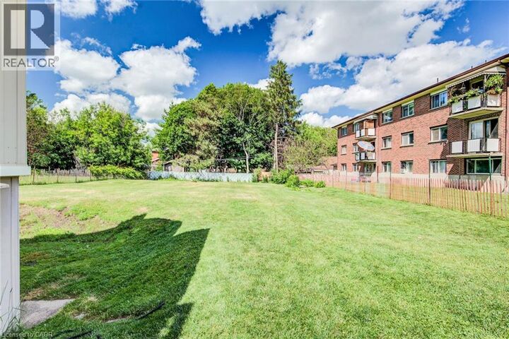 Property Photo:  841 Duke Street  ON N3H 3T8 