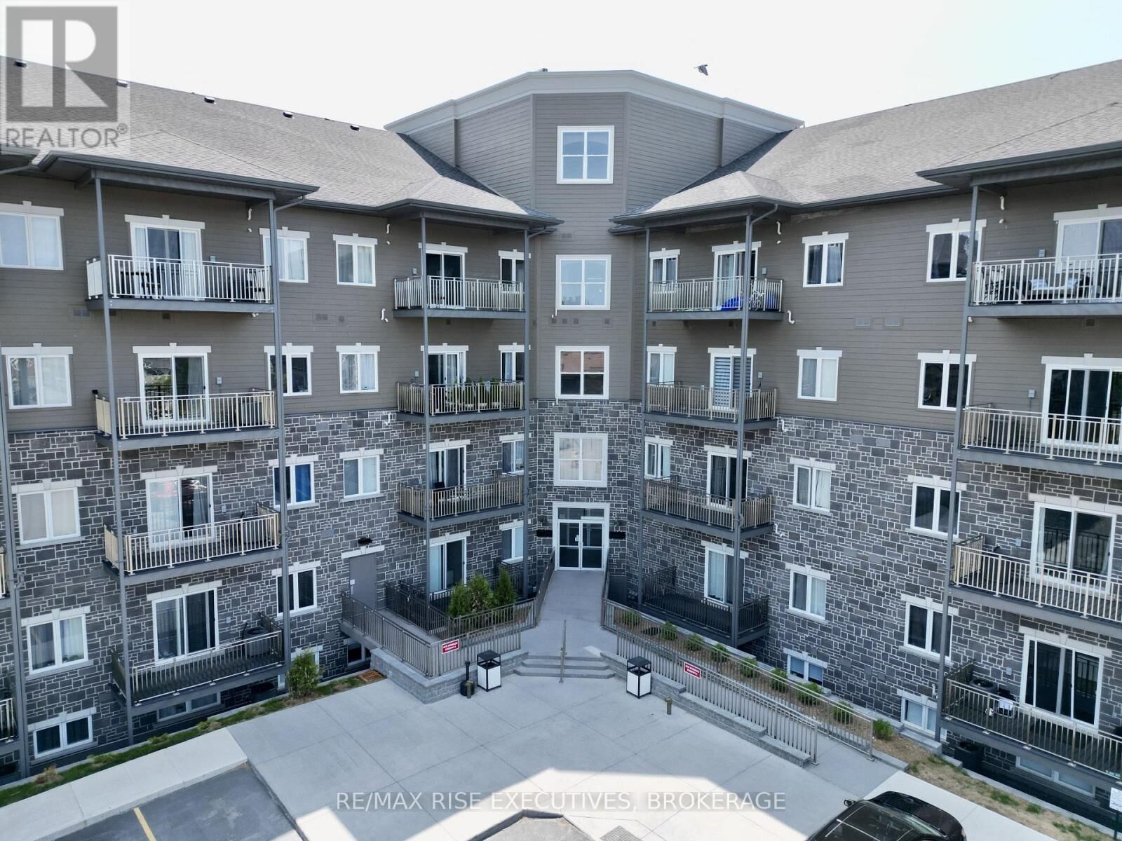 Property Photo:  847 Development Drive 307  ON K7M 4W6 