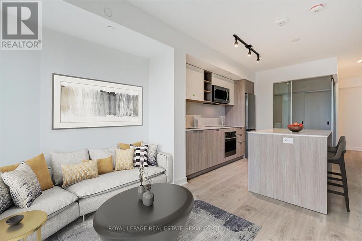 Property Photo: 36 Zorra Street 523 ON M8Z 4Z7