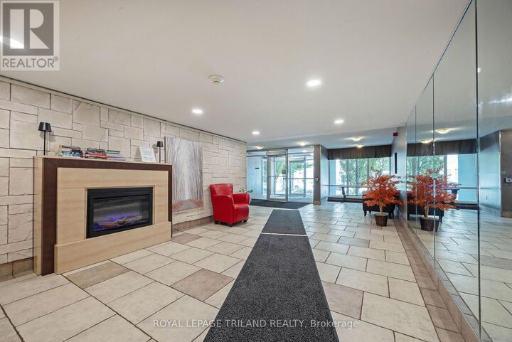 Property Photo: 155 Kent Street 606 ON N6A 5N7