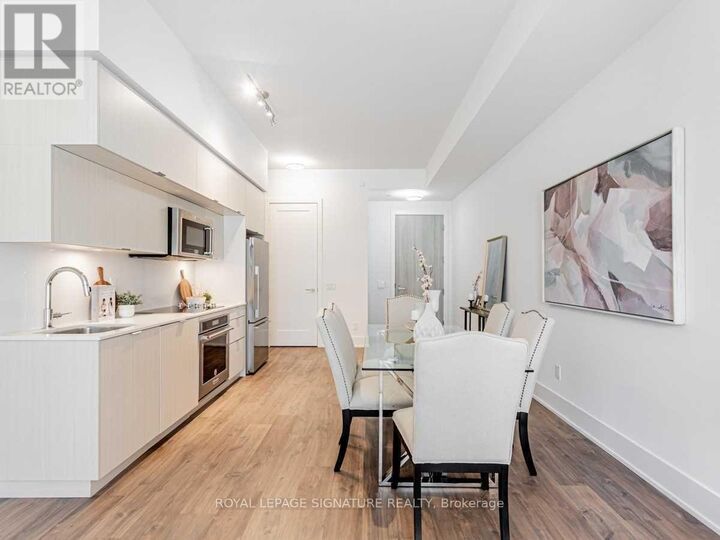 Property Photo:  80 Vanauley Street 415  ON M5T 2H9 