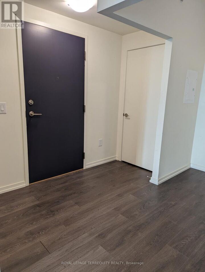 Property Photo:  3237 Bayview Avenue 901  ON M2K 0G1 