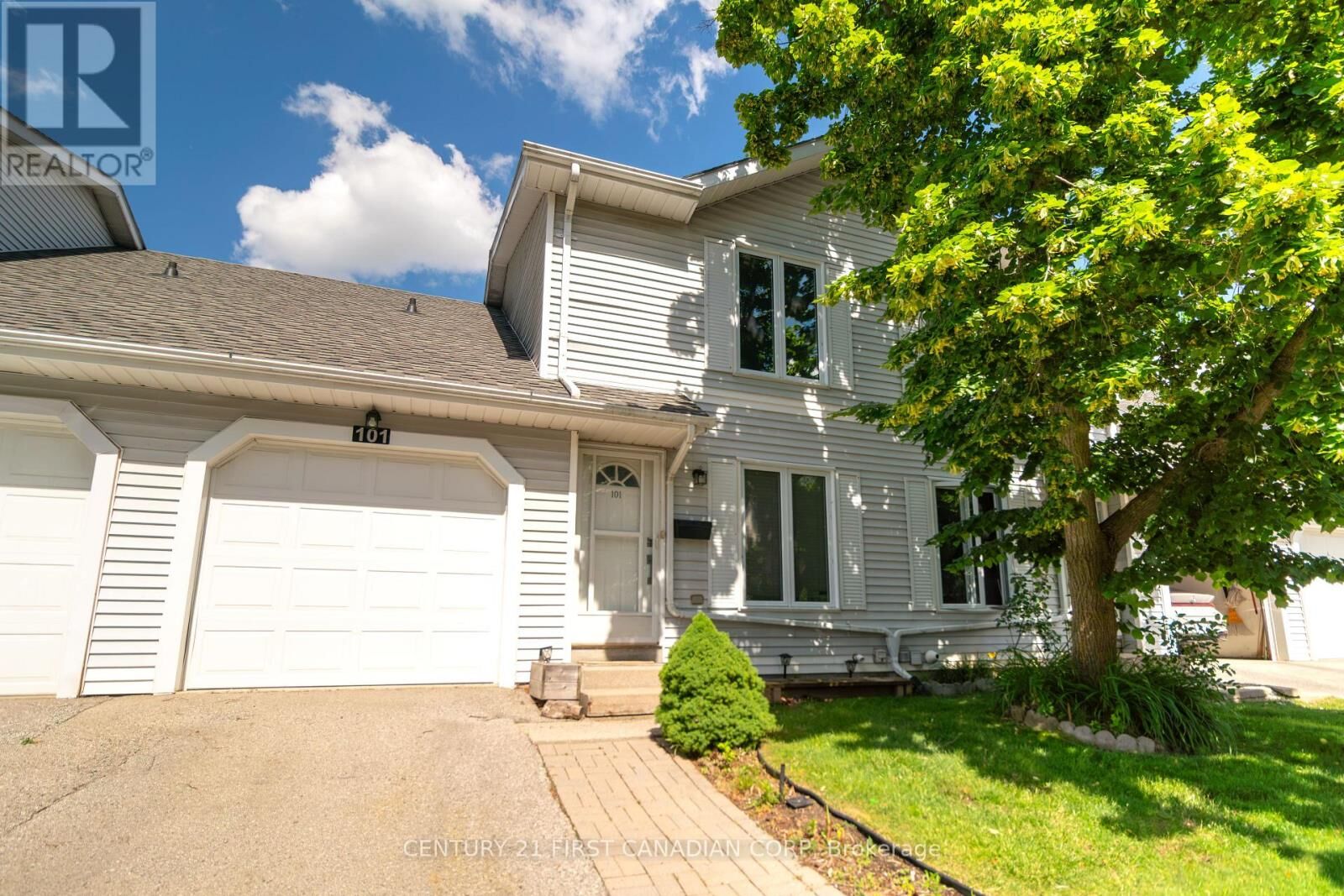 Property Photo:  120 Centre Street 101  ON N6J 4X4 