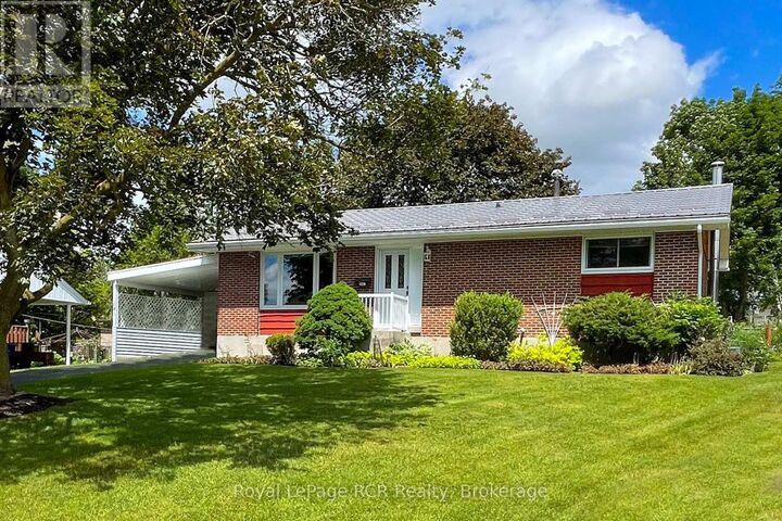 Property Photo: 541 18th Avenue ON N4N 3B2