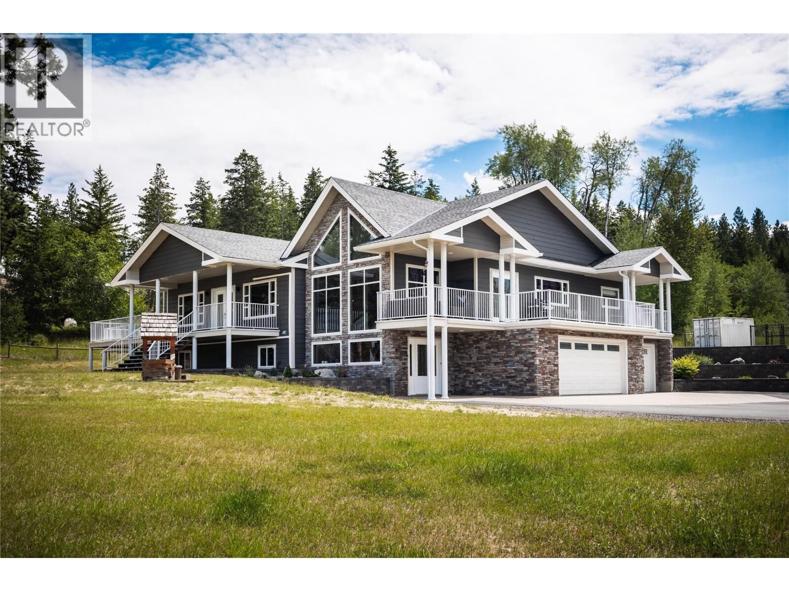 Photo de la propriété:  4430 June Springs Road  BC V1W 4C8 