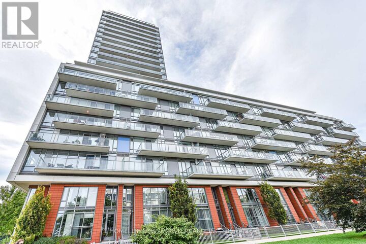 Property Photo:  90 Stadium Road 522  ON M5V 3W5 