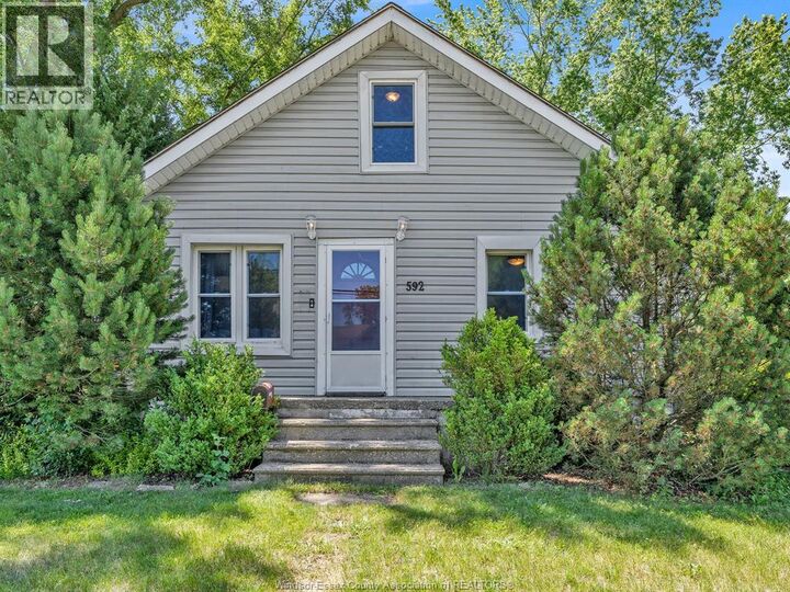Property Photo: 592 Reaume ON N9J 1B4