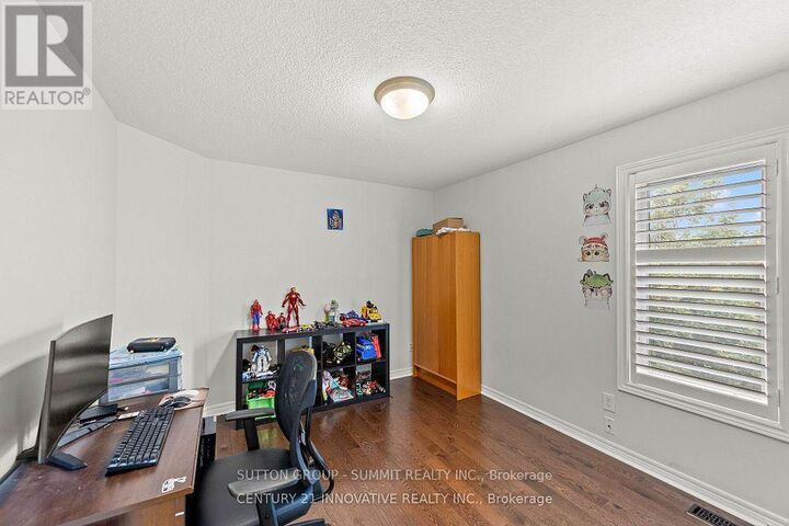 Property Photo: 3265 Cabano Crescent North ON L5M 0B9