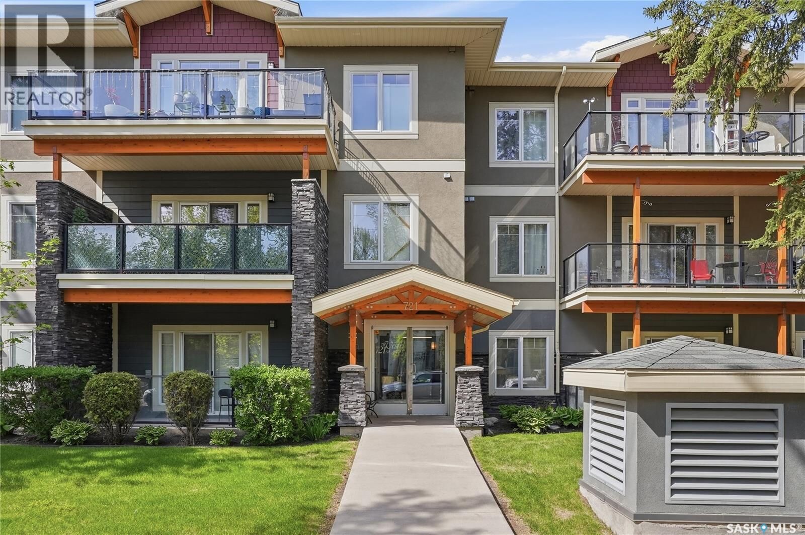 Property Photo:  107 721 8th Street  SK S7H 0R4 