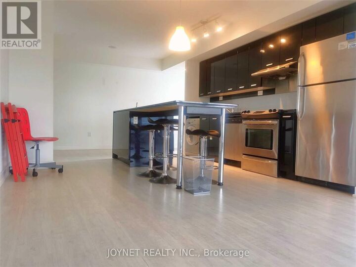 Property Photo: 29 Singer Court 305 ON M2K 0B3